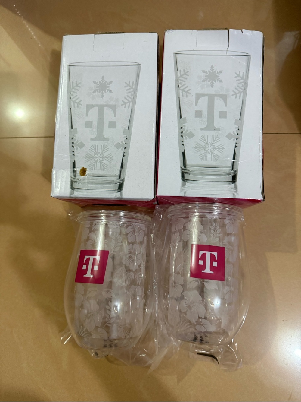 4 T-Mobile Tuesday Floral Tumbler Cups With Lid & Straw 2026